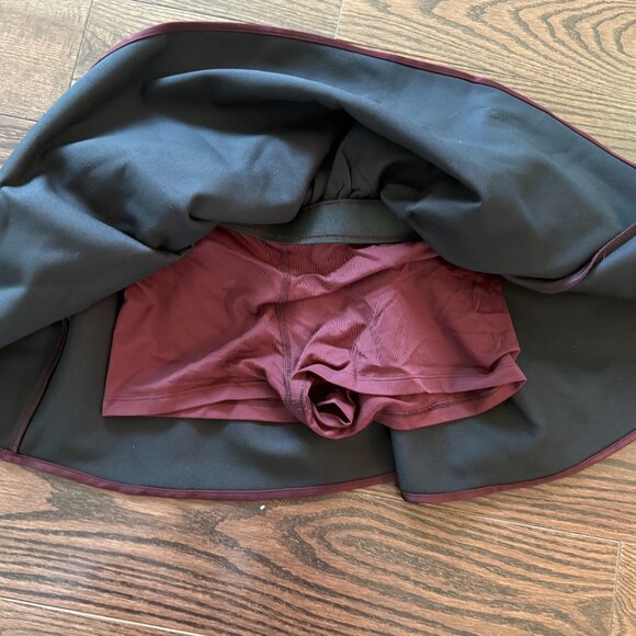 Aritzia CHER SATIN SKORT - Picture 5 of 7